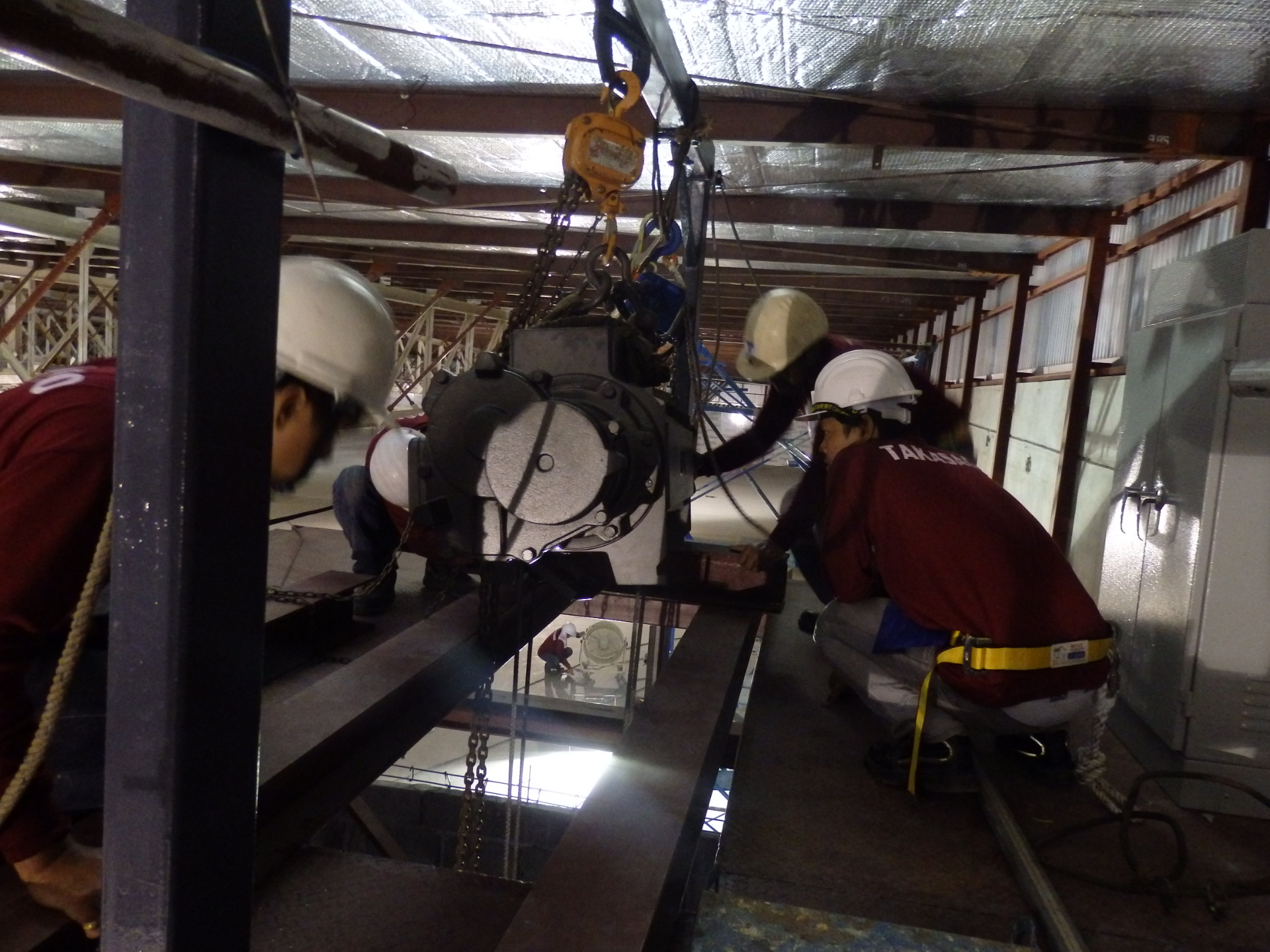 Goods lift installation