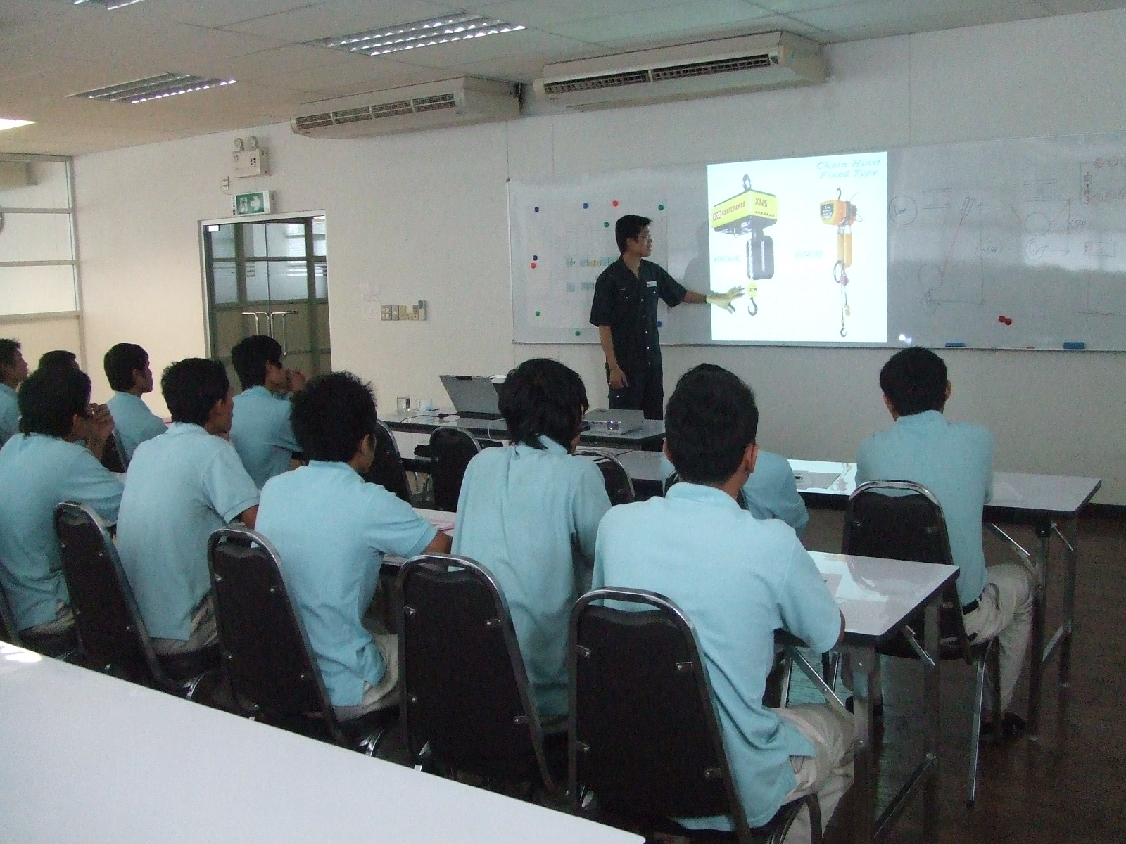งานอบรม การใช้รอกและเครน อย่างถูกต้องและปลอดภัย